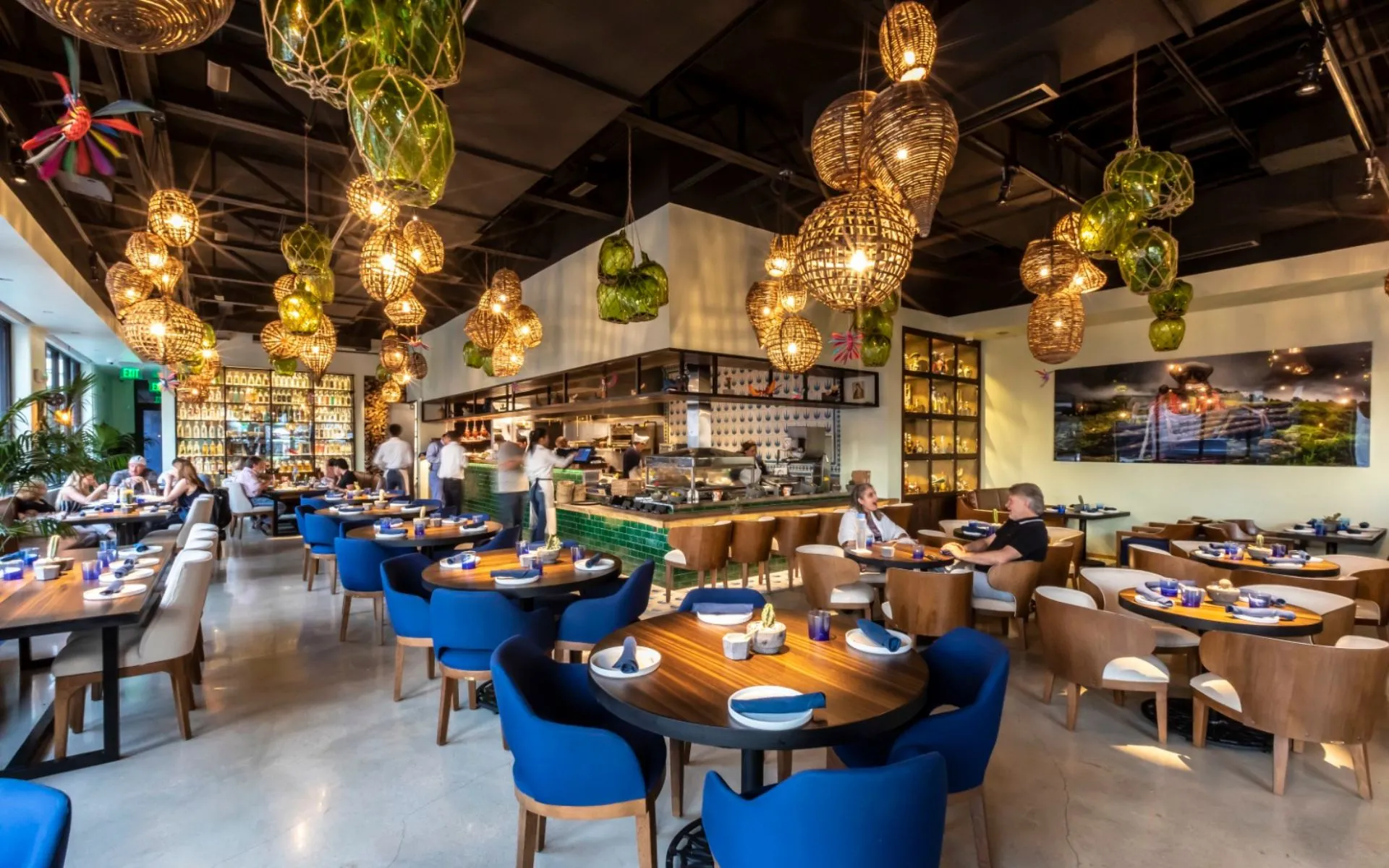 Restaurant and bar foodservice solutions